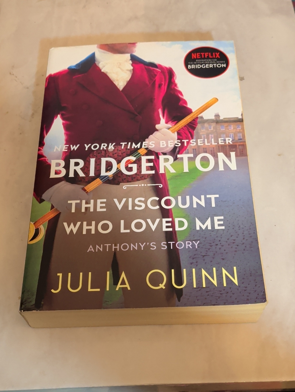 Bridgerton novel The Viscount Who Loved Me As Seen On Netflix